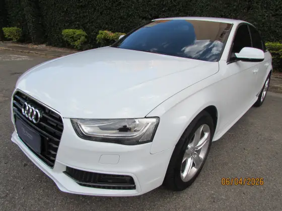AUDI A4 1.8 TFSI ATTRACTION GASOLINA 4P MULTITRONIC AUDI A4 1.8 TFSI ATTRACTION GASOLINA 4P MULTITRONIC