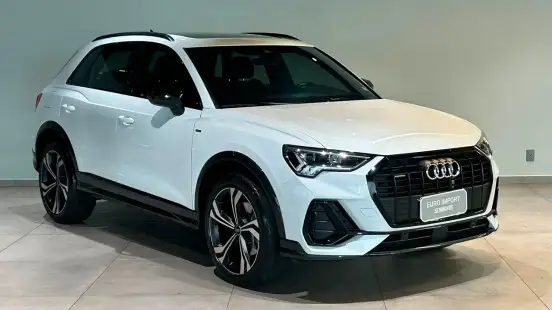 AUDI-Q3-2023