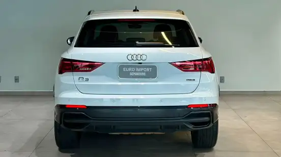 AUDI-Q3-2023