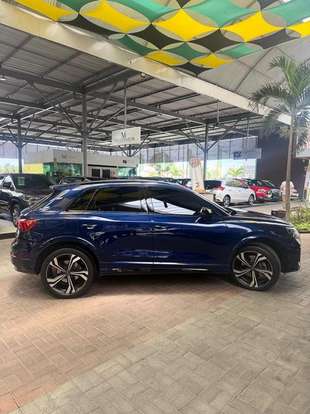 AUDI-Q3-2024