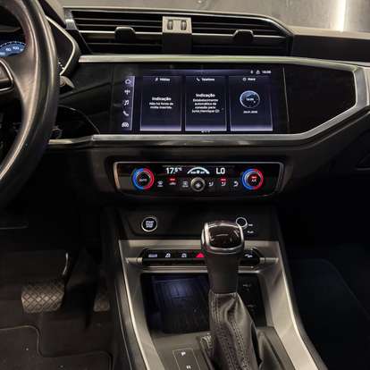 AUDI-Q3-2023