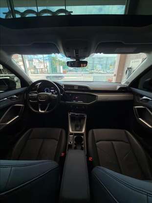 AUDI-Q3-2023
