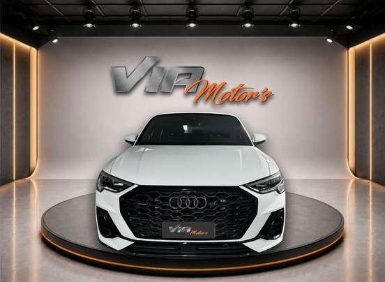 AUDI-Q3-2022