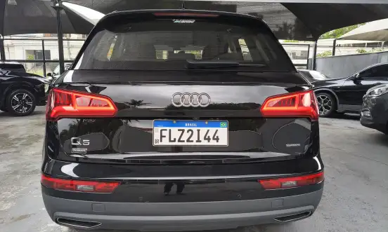 AUDI-Q5-2019