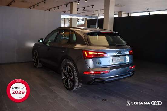 AUDI-Q5-2024