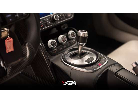 AUDI-R8-5.2 FSI QUATTRO V10 40V GASOLINA 2P R-TRONIC AUDI-R8-2009