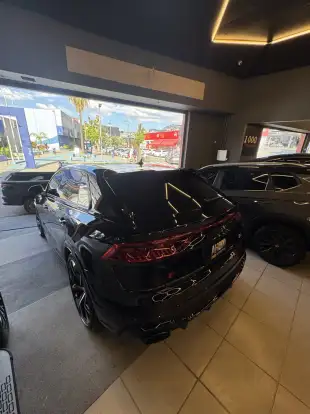 AUDI-RS Q8-2021