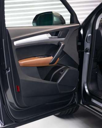AUDI-Q5-2021