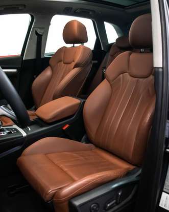 AUDI-Q5-2021