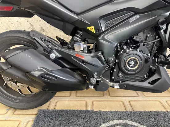 BAJAJ-DOMINAR 400-2025