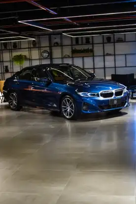 BMW-320i-2024