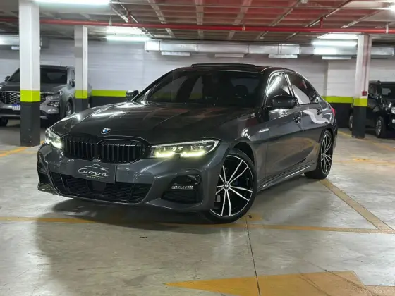 BMW 320i 2.0 16V TURBO GASOLINA M SPORT AUTOMÁTICO BMW 320i 2.0 16V TURBO GASOLINA M SPORT AUTOMÁTICO