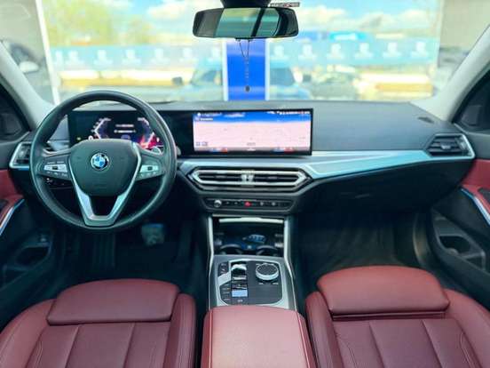 BMW-320i-2024