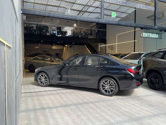 BMW-320i-2.0 16V TURBO GASOLINA SPORT AUTOMÁTICO BMW-320i-2019