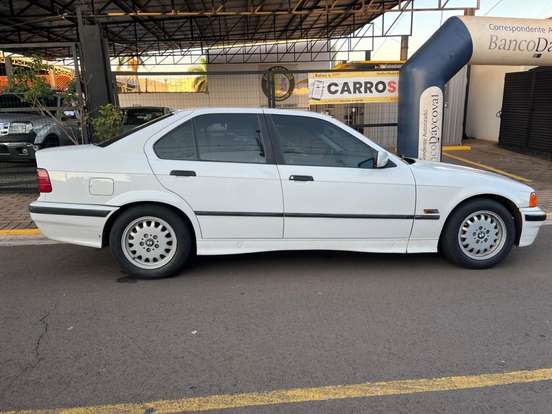 BMW-325i-1995