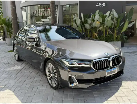 BMW-530e-2.0 16V TWINPOWER HÍBRIDO LUXURY AUTOMÁTICO BMW-530e-2022