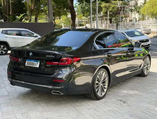 BMW-530e-2.0 16V TWINPOWER HÍBRIDO LUXURY AUTOMÁTICO BMW-530e-2022