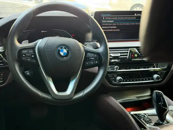 BMW-530e-2.0 16V TWINPOWER HÍBRIDO LUXURY AUTOMÁTICO BMW-530e-2022