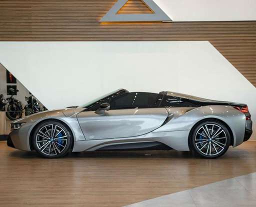 BMW-i8-2020