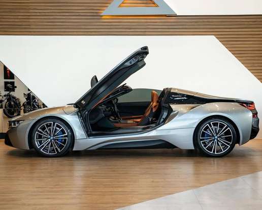 BMW-i8-2020