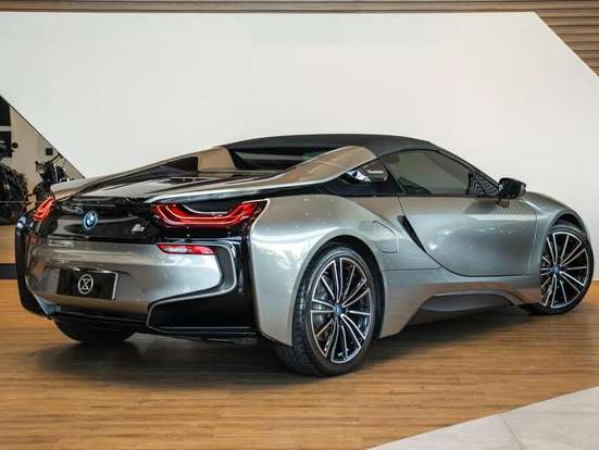 BMW-i8-2020