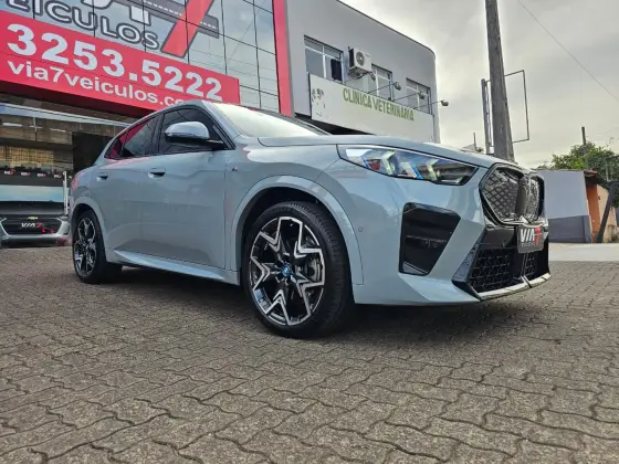BMW iX2 64,8 KW ELÉTRICO XDRIVE30 M SPORT
