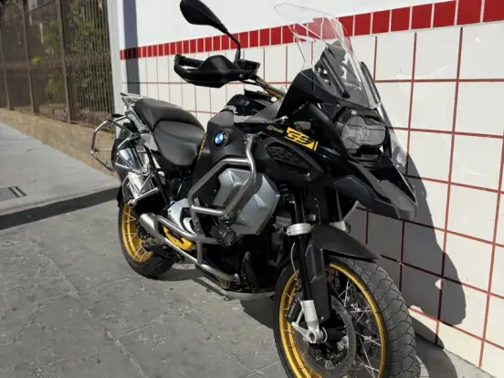 BMW-R 1250 GS ADVENTURE PREMIUM 40 ANOS BMW-R 1250 GS ADVENTURE PREMIUM 40 ANOS-2022