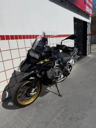 BMW-R 1250 GS ADVENTURE PREMIUM 40 ANOS BMW-R 1250 GS ADVENTURE PREMIUM 40 ANOS-2022