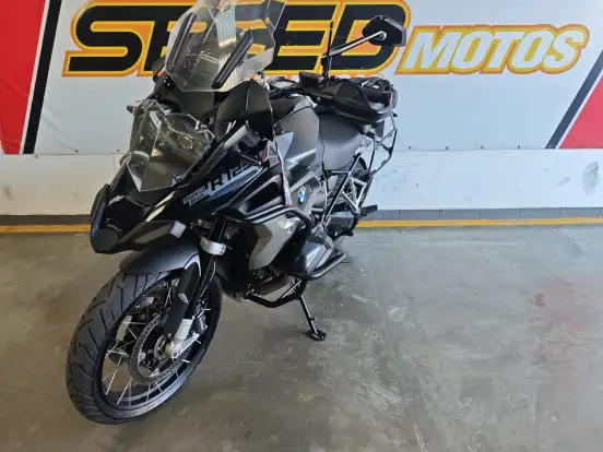 BMW-R 1250 GS PREMIUM TRIPLE BLACK BMW-R 1250 GS PREMIUM TRIPLE BLACK-2022