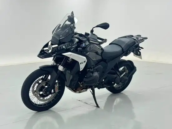 BMW-R 1300 GS TRIPLE BLACK BMW-R 1300 GS TRIPLE BLACK-2024