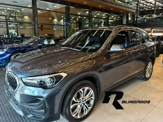 BMW X1 2.0 16V TURBO ACTIVEFLEX SDRIVE20I 4P AUTOMÁTICO BMW X1 2.0 16V TURBO ACTIVEFLEX SDRIVE20I 4P AUTOMÁTICO