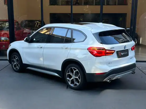 BMW-X1-2.0 16V TURBO ACTIVEFLEX SDRIVE20I X-LINE 4P AUTOMÁTICO BMW-X1-2019