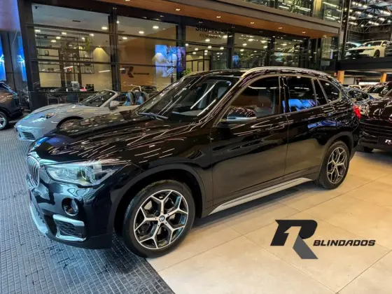 BMW X1 2.0 16V TURBO ACTIVEFLEX SDRIVE20I X-LINE 4P AUTOMÁTICO BMW X1 2.0 16V TURBO ACTIVEFLEX SDRIVE20I X-LINE 4P AUTOMÁTICO