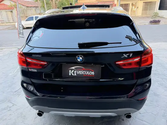 BMW-X1-2.0 16V TURBO ACTIVEFLEX SDRIVE20I X-LINE 4P AUTOMÁTICO BMW-X1-2017