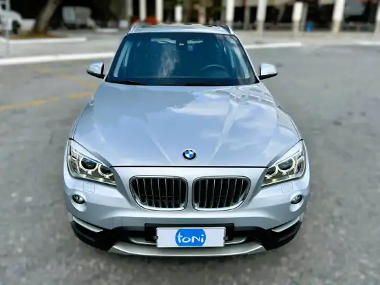 BMW-X1-2.0 18I S-DRIVE 4X2 16V GASOLINA 4P AUTOMÁTICO BMW-X1-2013