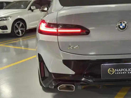 BMW-X4-2025