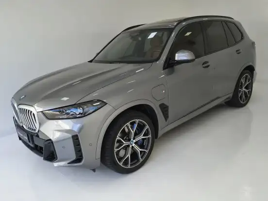 BMW-X5-2024