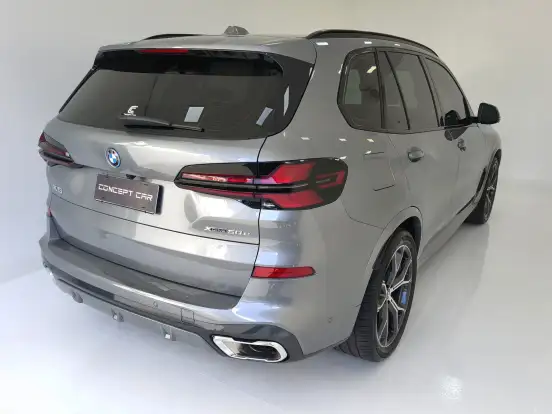 BMW-X5-2024