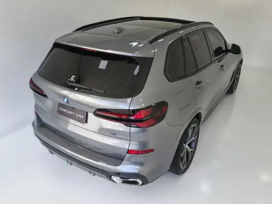 BMW-X5-2024