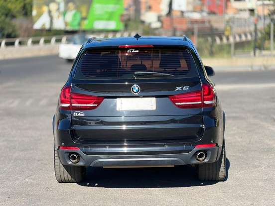 BMW-X5-2016
