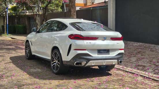 BMW-X6-2024