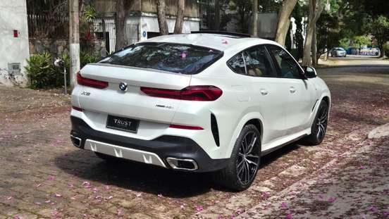 BMW-X6-2024