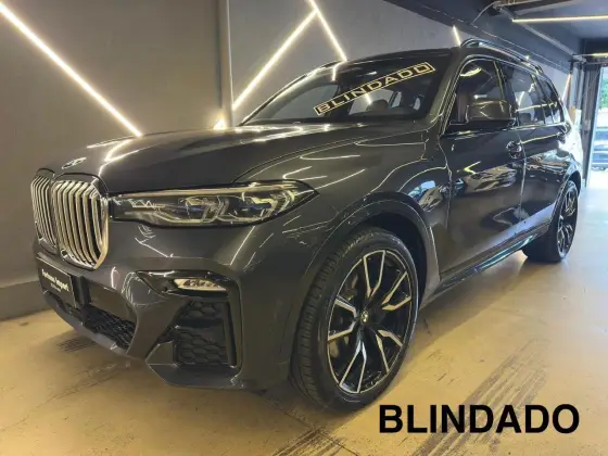 BMW X7 4.4 V8 GASOLINA M SPORT XDRIVE50I STEPTRONIC BMW X7 4.4 V8 GASOLINA M SPORT XDRIVE50I STEPTRONIC