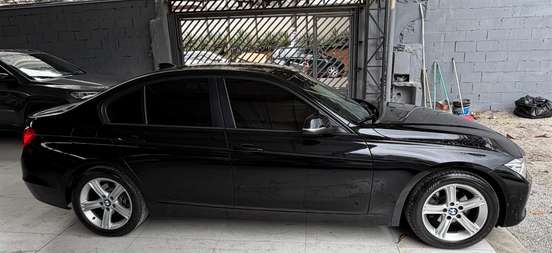 BMW-320i-2013