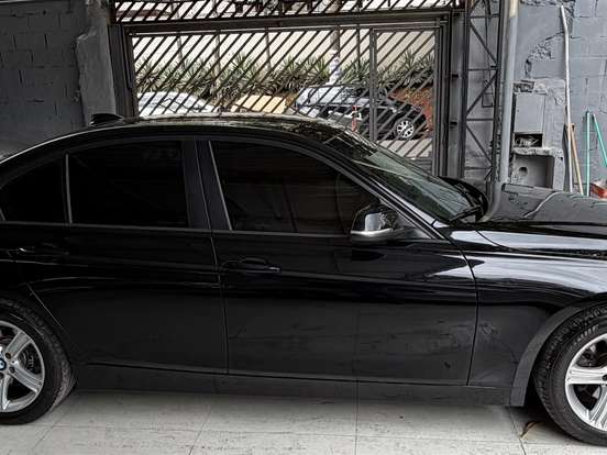 BMW-320i-2.0 16V TURBO ACTIVE FLEX 4P AUTOMÁTICO BMW-320i-2013