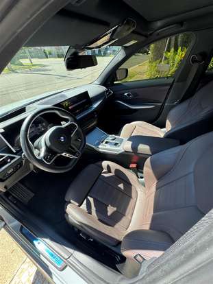 BMW-320i-2025