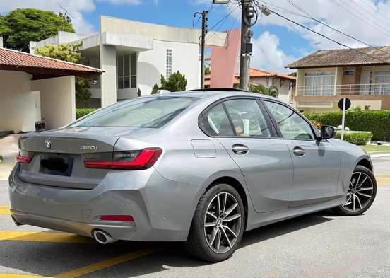 BMW-320i-2024
