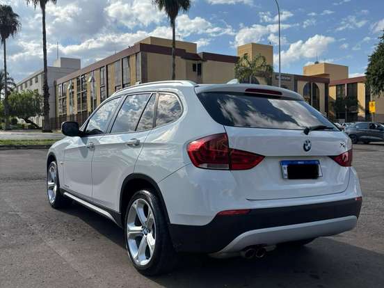 BMW-X1-2.0 16V TURBO GASOLINA SDRIVE20I 4P AUTOMÁTICO BMW-X1-2012