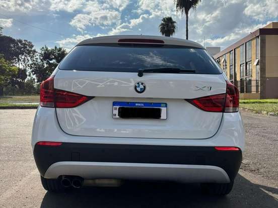 BMW-X1-2.0 16V TURBO GASOLINA SDRIVE20I 4P AUTOMÁTICO BMW-X1-2012