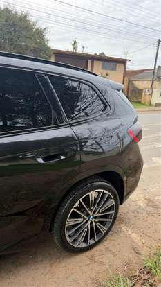 BMW-X1-2023